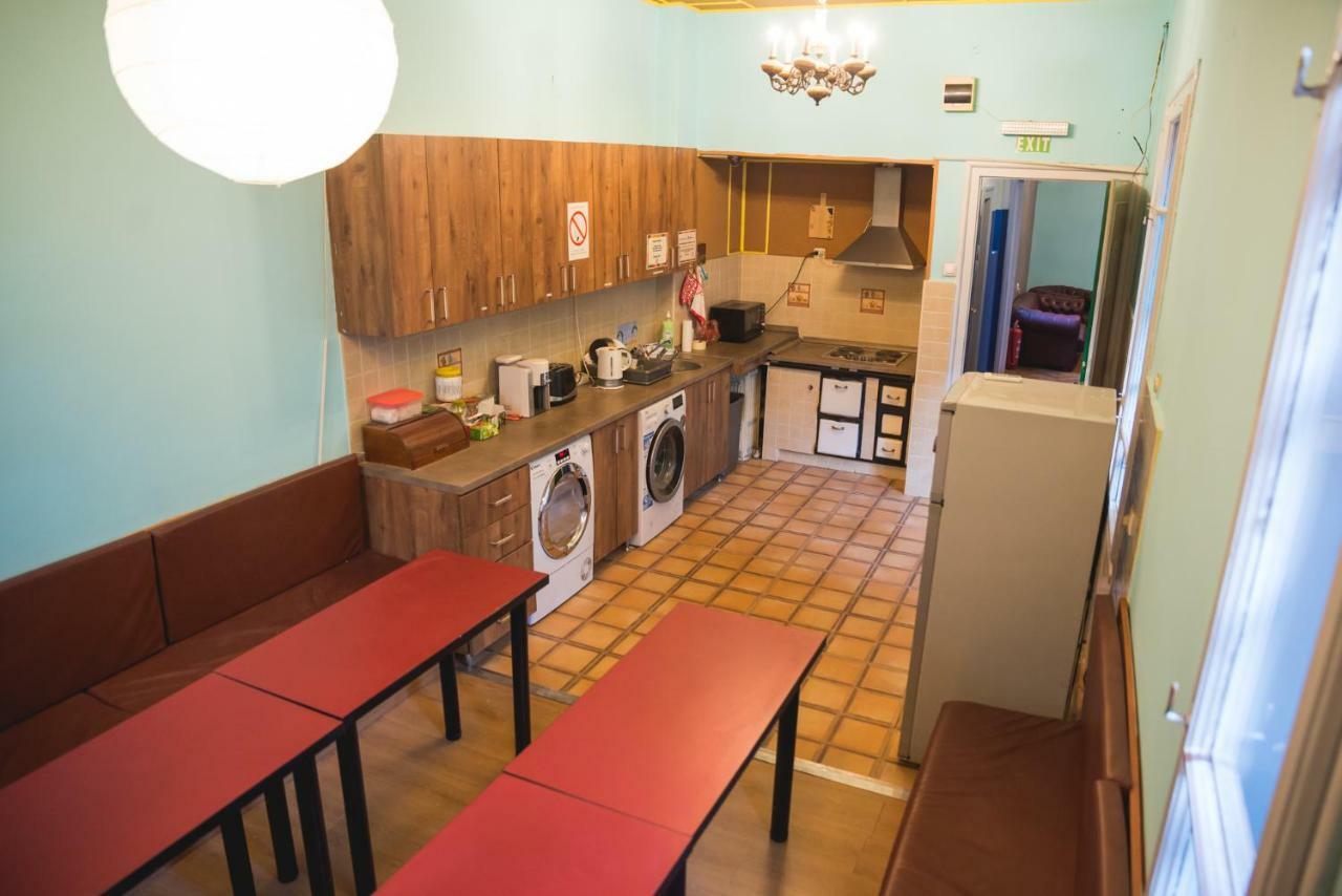 Reveller'S Hostel Dordegol Zewnętrze zdjęcie